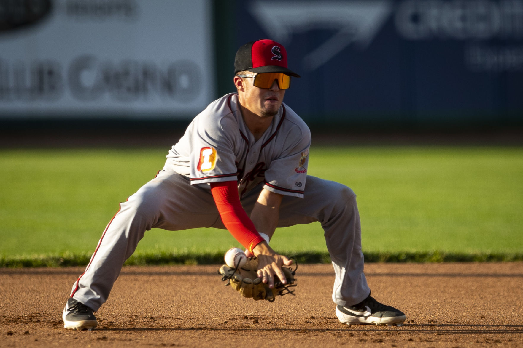 Scarlets vs. Bucks